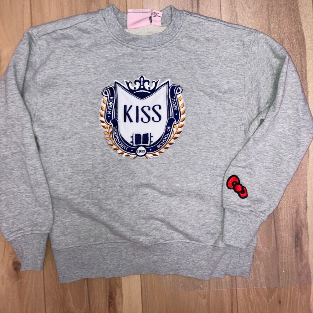 XO KITTY x Hello Kitty Forever21 Sweater KISS